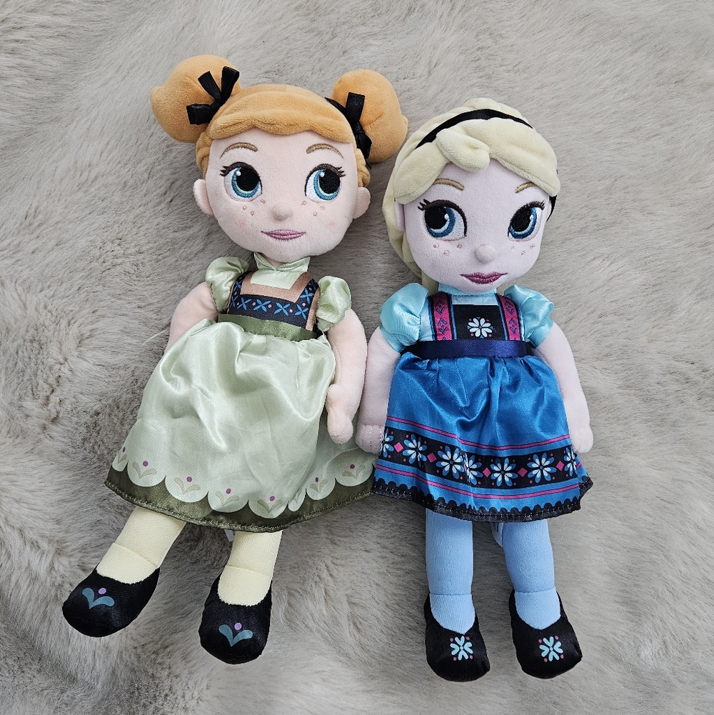 Frozen Plush Doll & Blanket Set - Blue and Green
